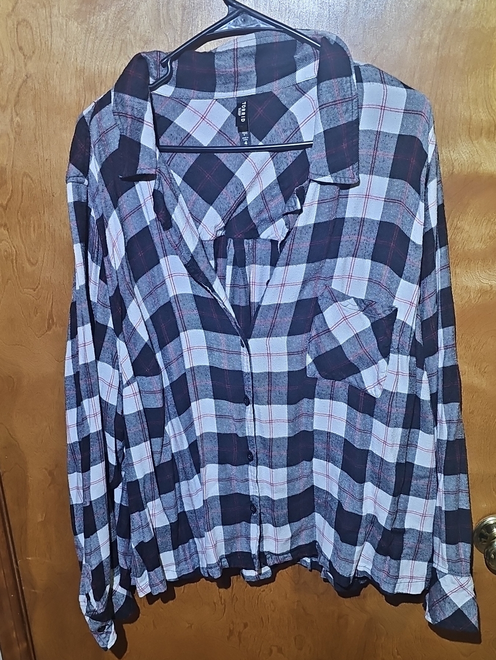 Torrid Women's Casual Plaid Button-Down Shirt - Black and White